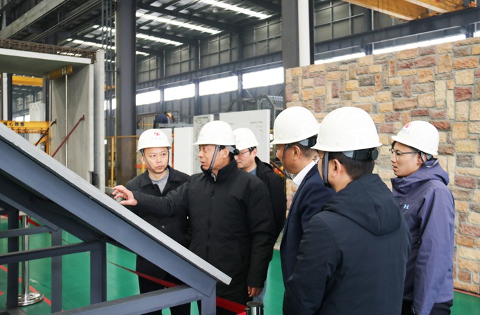 市政公用集團黨委副書記、總經(jīng)理萬義輝到市政遠(yuǎn)大公司調(diào)研指導(dǎo)